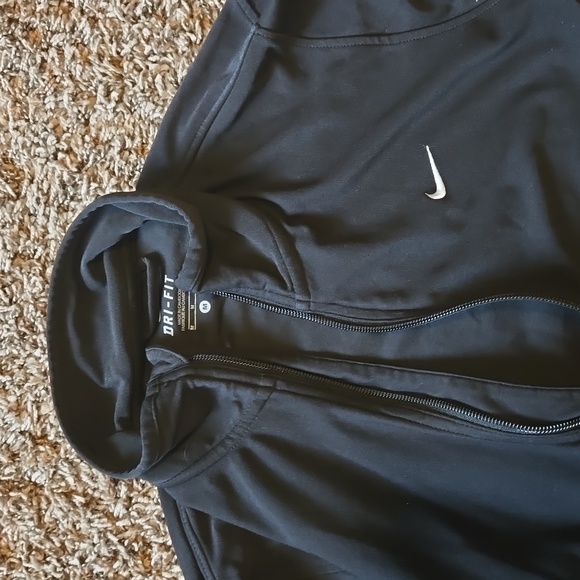 Nike dri-fit running jacket - Picture 2 of 6